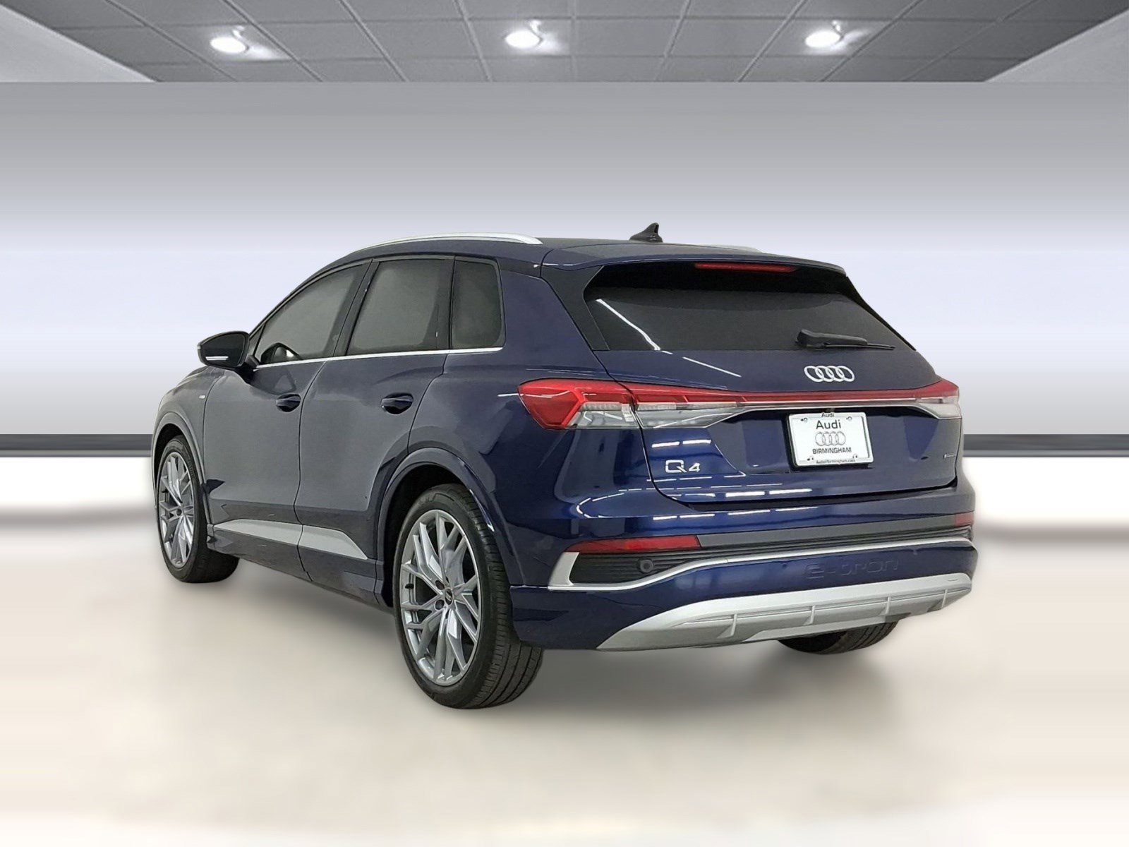 Used 2025 Audi Q4 e-tron Premium Plus w/ Premium Plus image 3