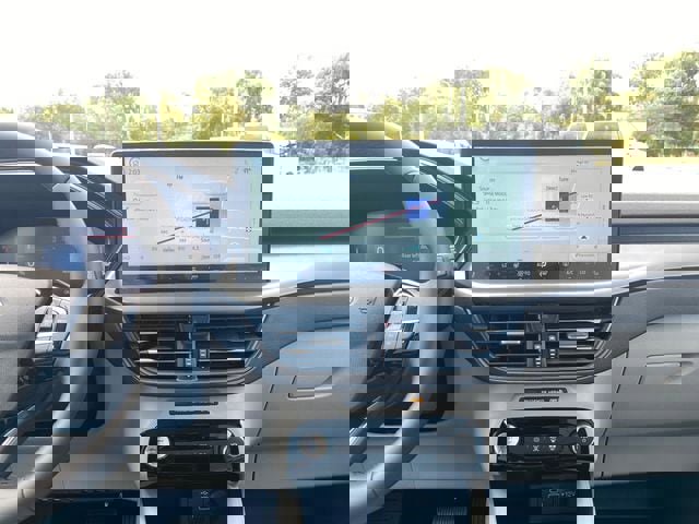 New 2025 Ford Escape SE image 22