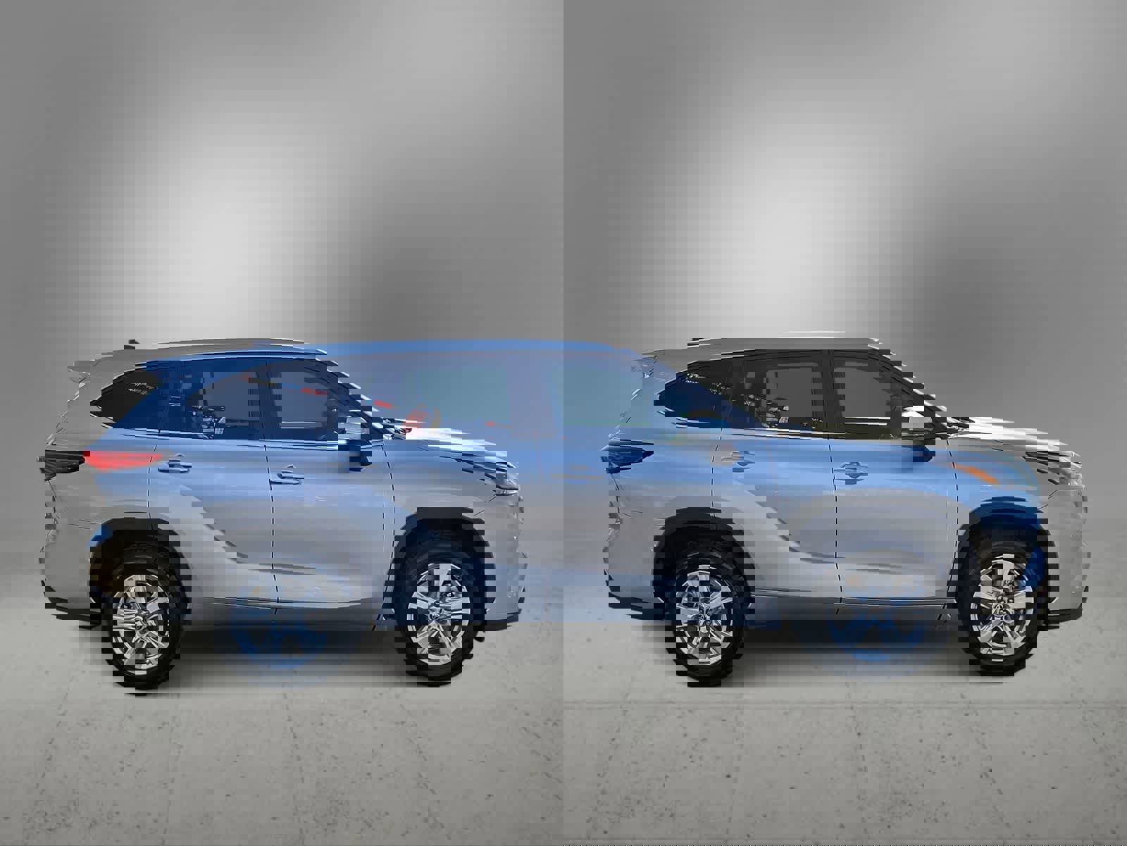 Used 2023 Toyota Highlander LE image 10