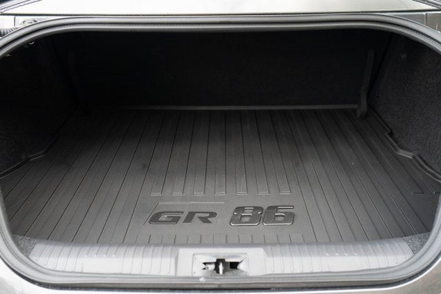 Used 2024 Toyota GR86 Premium image 17