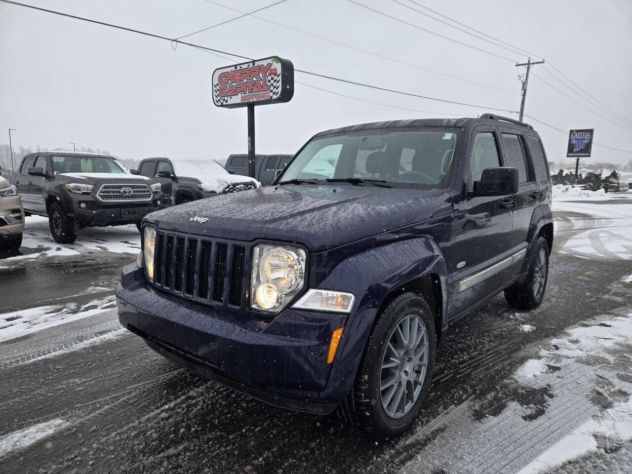 Used 2012 Jeep Liberty Sport image 3