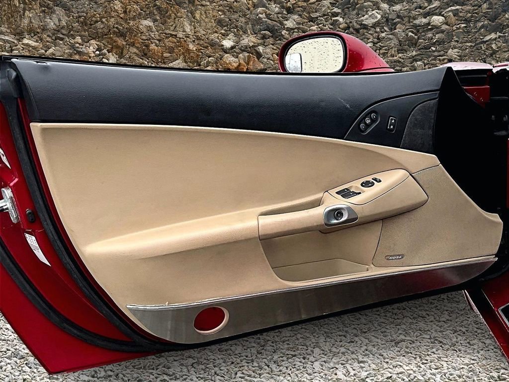 Used 2005 Chevrolet Corvette Coupe w/ Preferred Equipment Group image 17