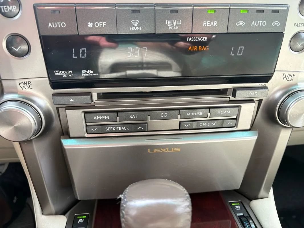 Used 2010 Lexus GX 460 w/ Comfort Plus Pkg AWD/4WD image 14
