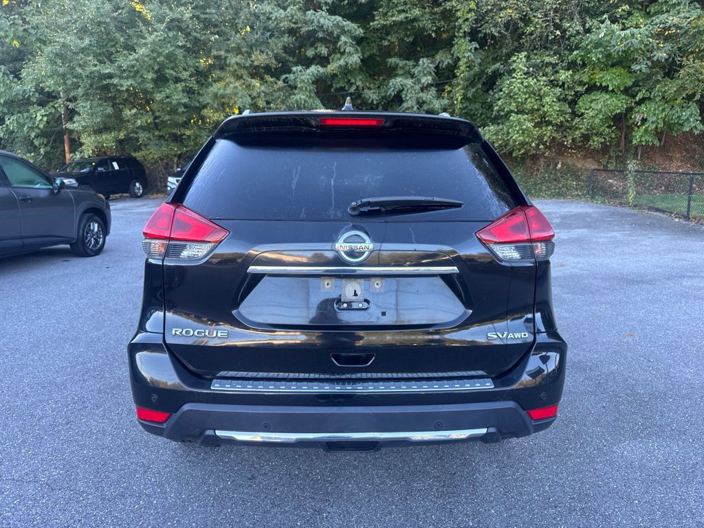 Used 2020 Nissan Rogue SV AWD/4WD image 5