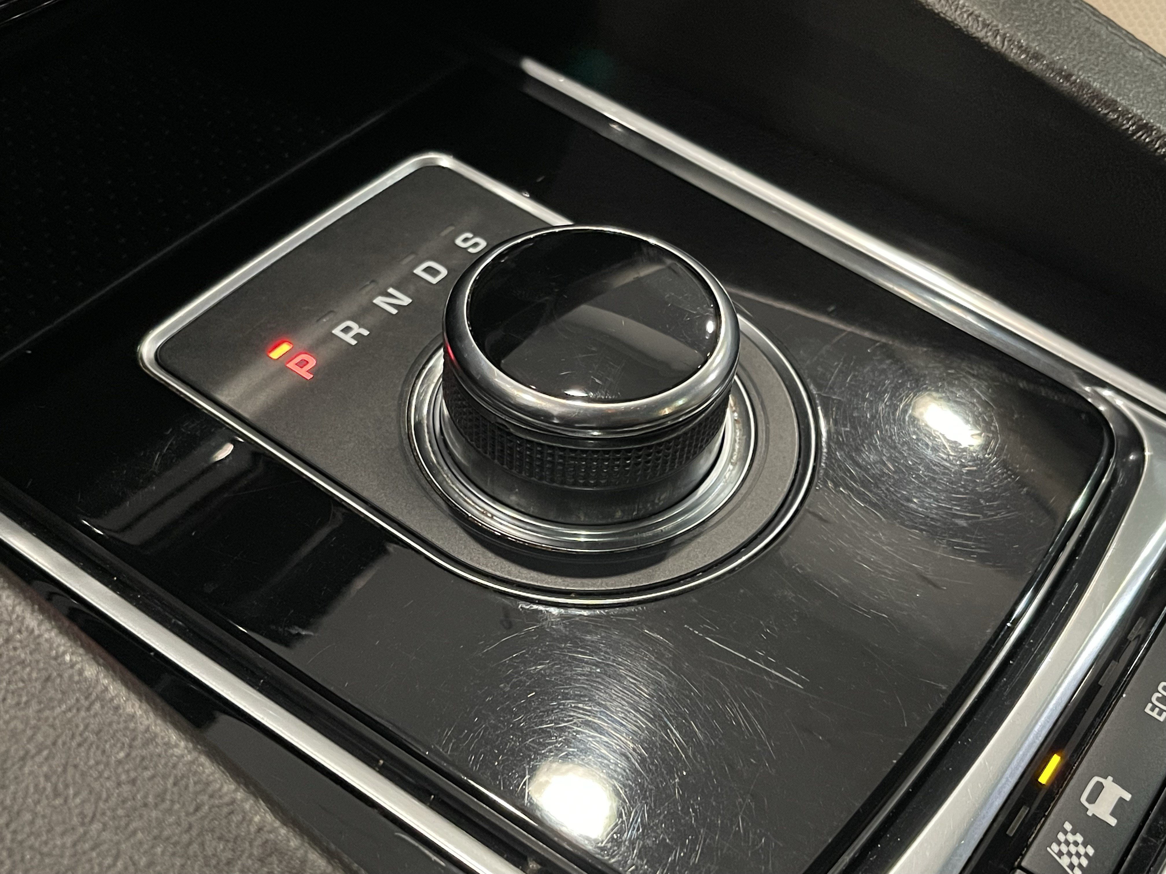 Used 2019 Jaguar F-PACE Prestige AWD/4WD image 18