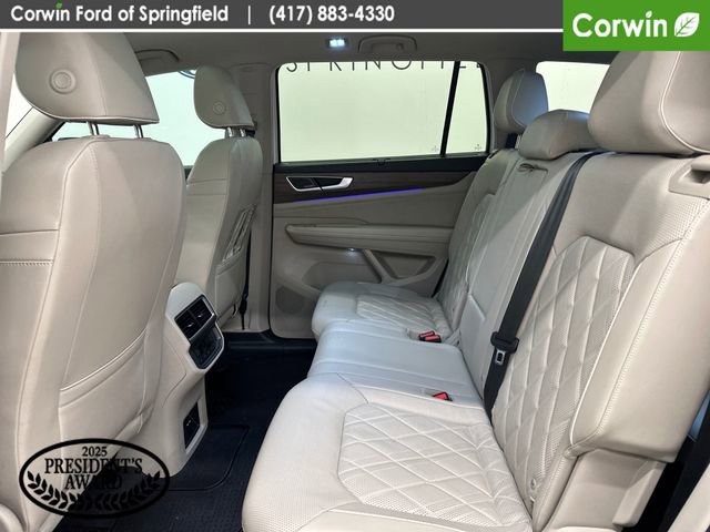 Used 2024 Volkswagen Atlas SEL Premium R-Line image 17