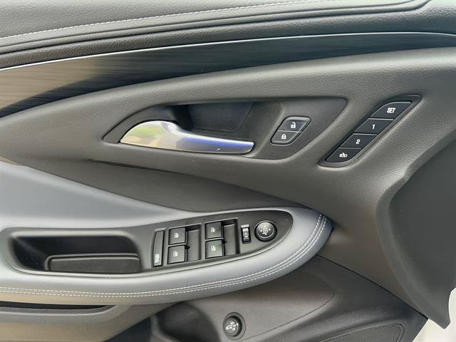 Used 2019 Buick Envision Essence AWD/4WD image 8