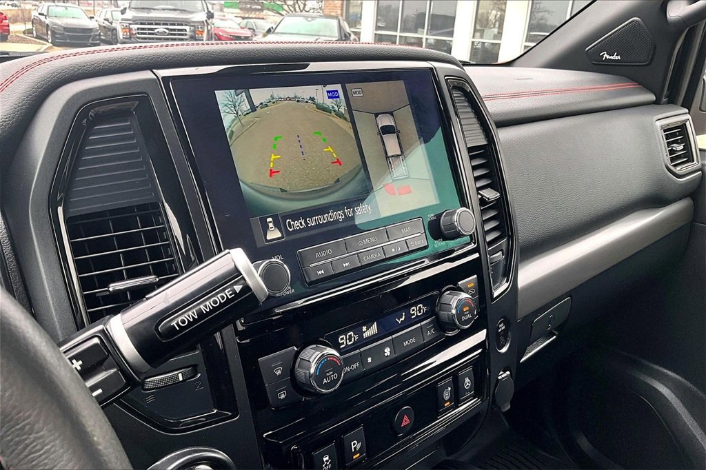 Used 2024 Nissan Titan PRO-4X w/ Pro-4x Convenience Package image 21