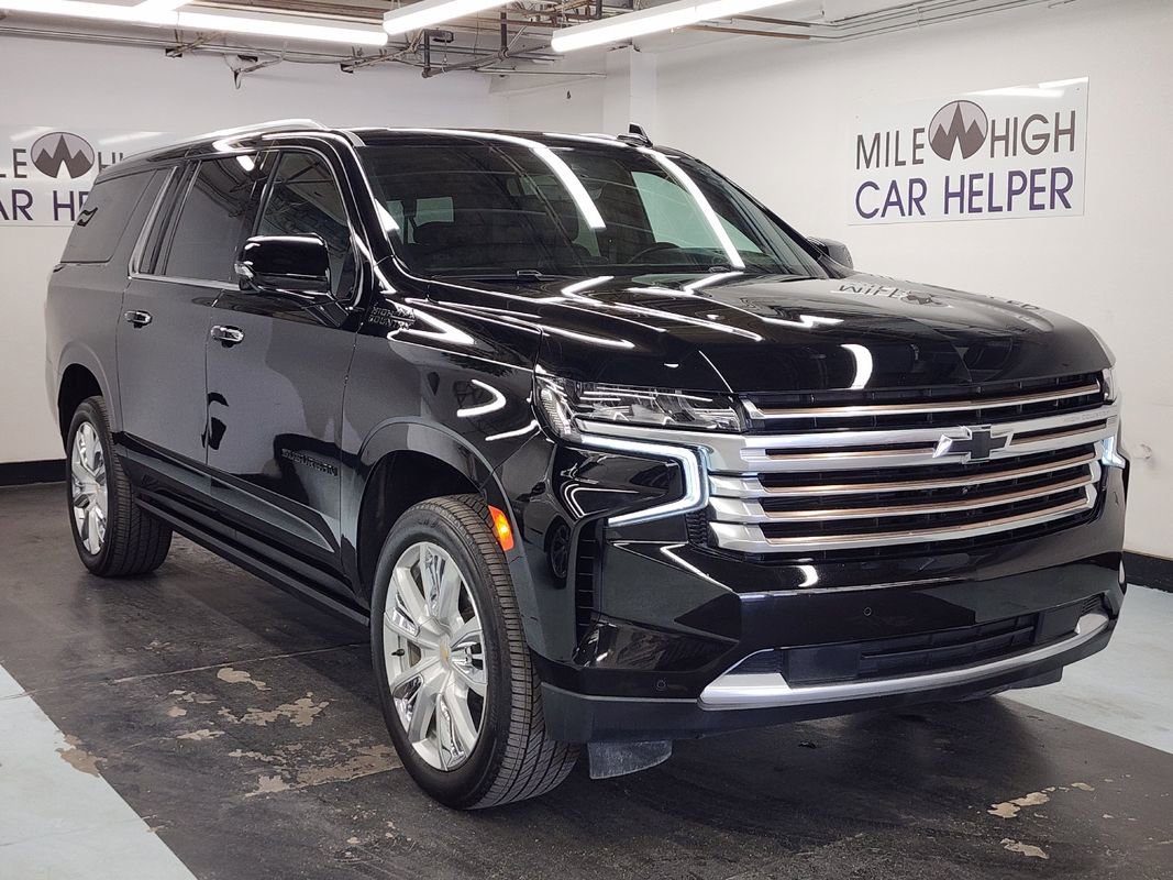 Used 2023 Chevrolet Suburban High Country image 18