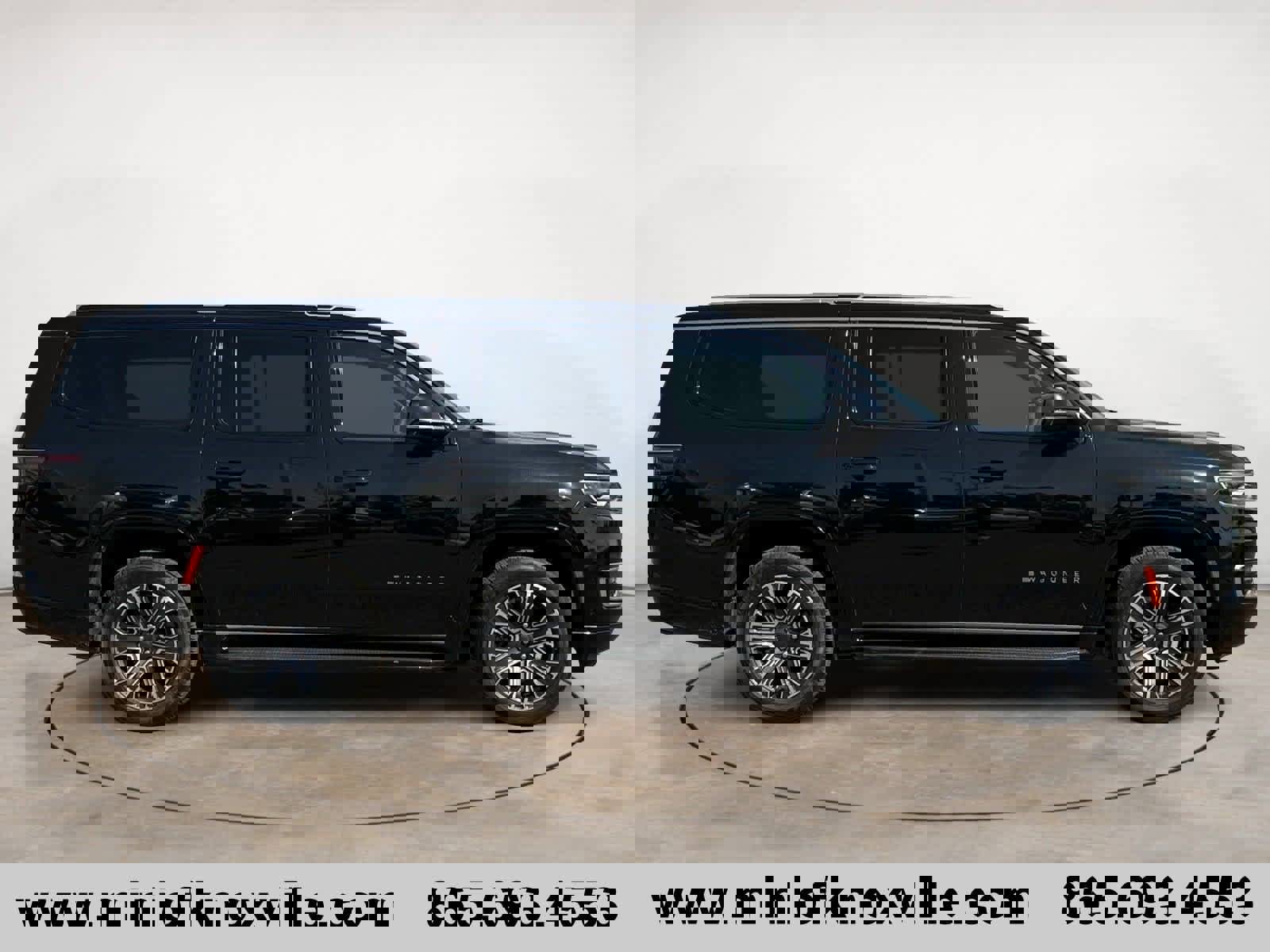 Used 2024 Jeep Wagoneer L Series II w/ Flexible Seating Group image 2