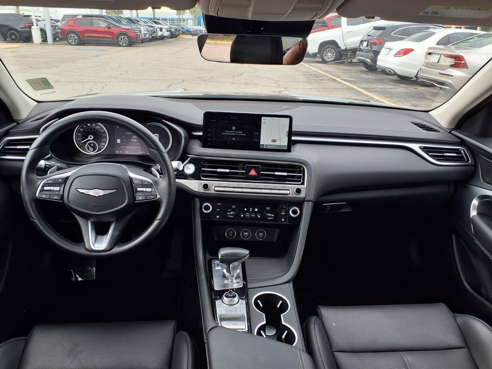 Used 2025 Genesis G70 2.5T RWD image 3