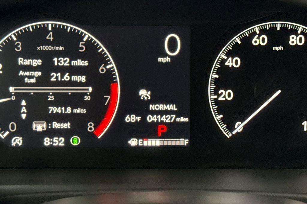 Certified 2025 Honda Pilot Touring image 27