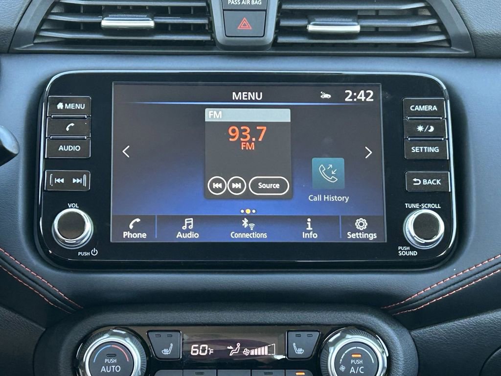 New 2025 Nissan Versa SR w/ Trunk Package image 12