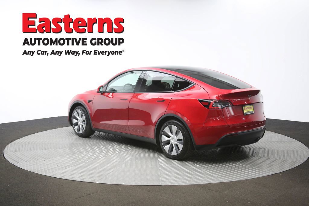 Used 2021 Tesla Model Y Standard Range image 61