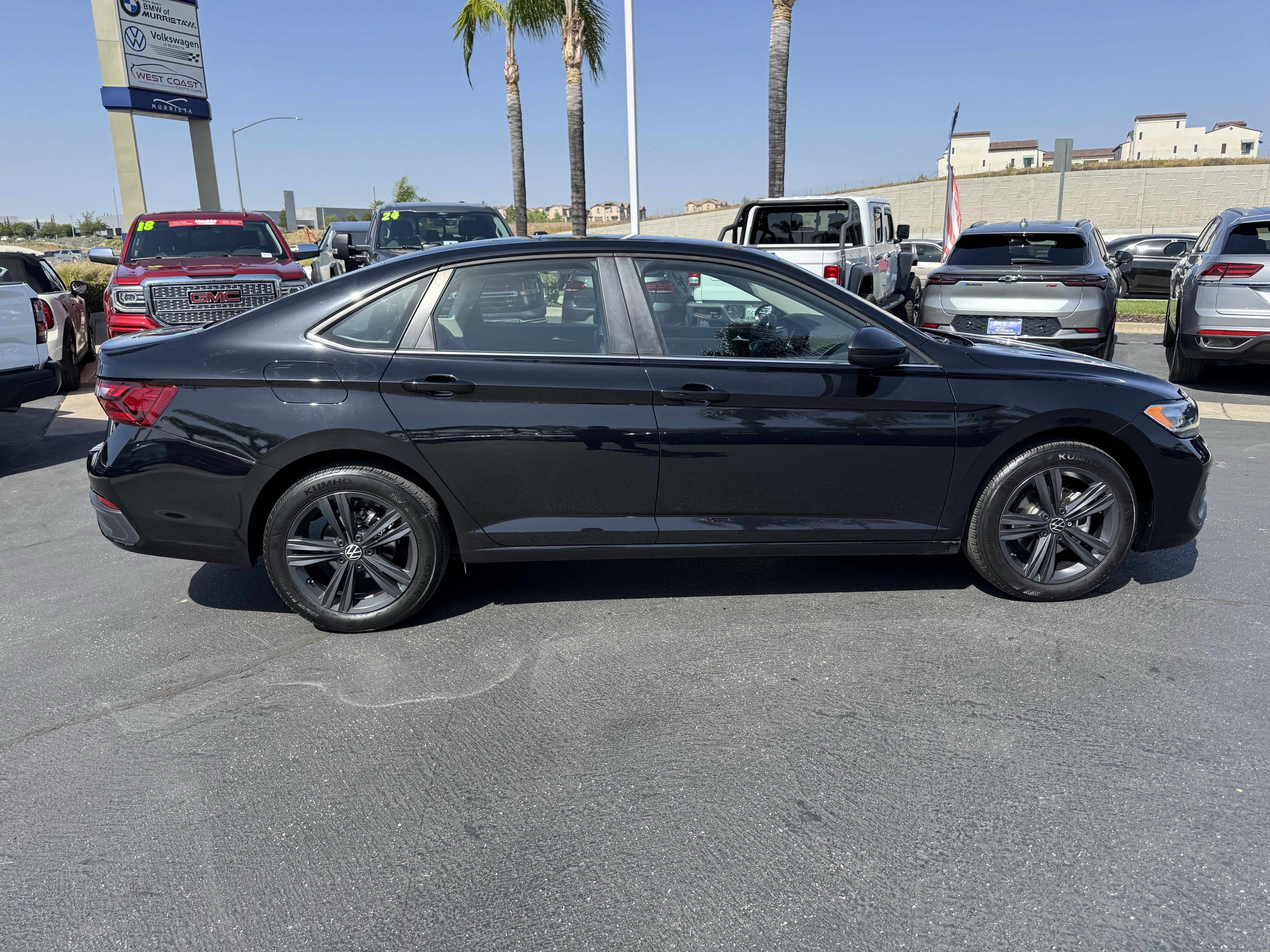 Used 2024 Volkswagen Jetta SE FWD image 13