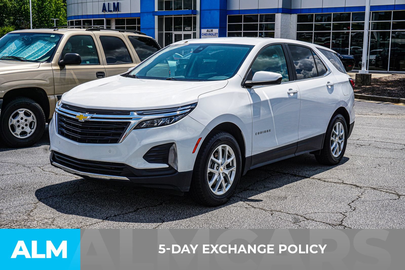 Used 2024 Chevrolet Equinox LT FWD image 4