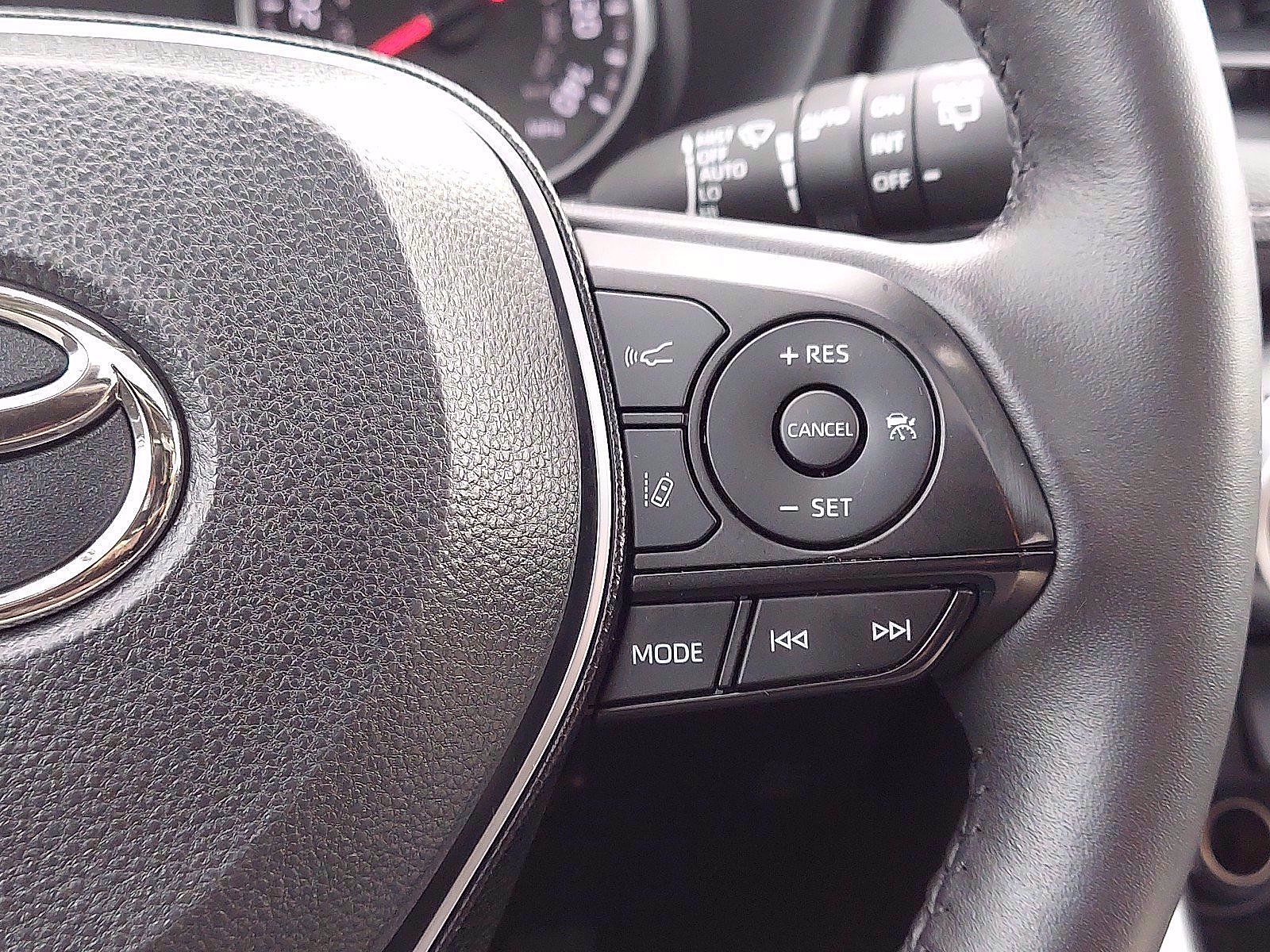 Certified 2019 Toyota RAV4 XLE image 22