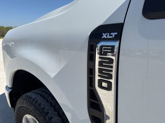 Used 2024 Ford F250 XLT w/ FX4 Off-Road Package image 7