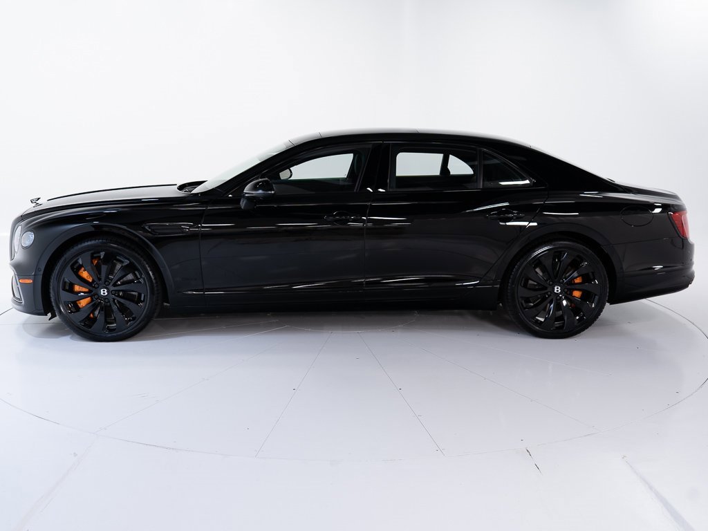 New 2026 Bentley Flying Spur Azure image 2