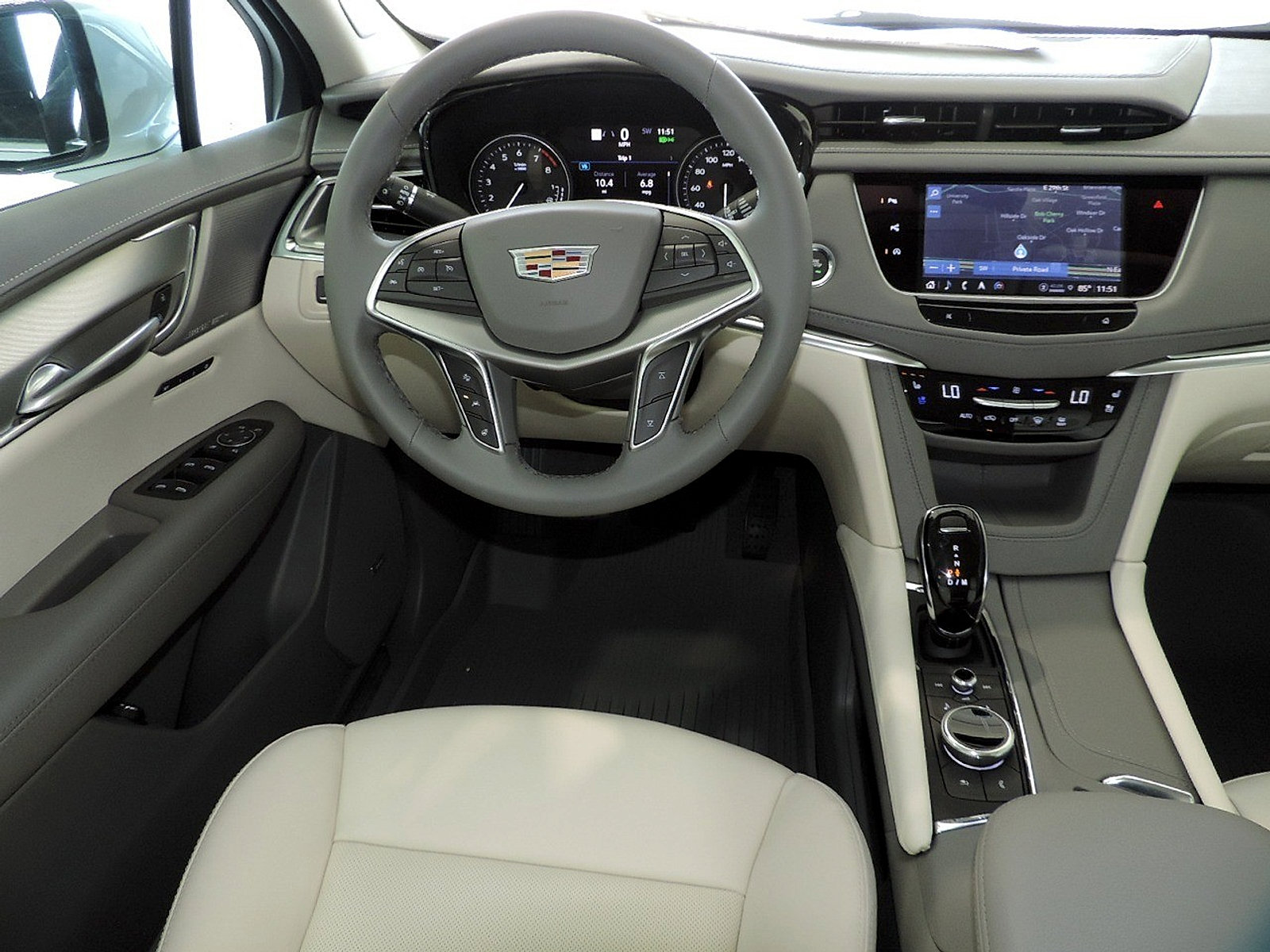 New 2026 Cadillac XT5 Premium Luxury w/ Driver Assist Package FWD image 18