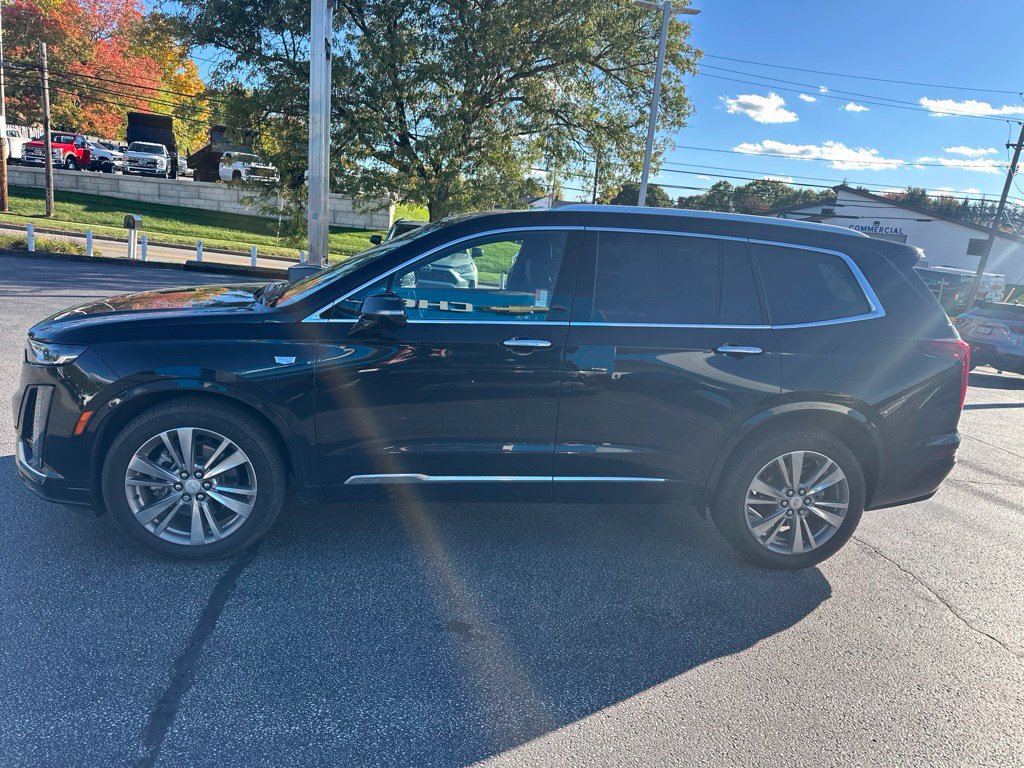 Used 2024 Cadillac XT6 Premium Luxury AWD/4WD image 5