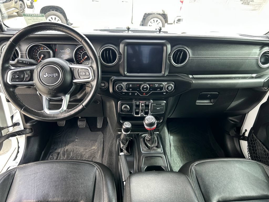 Used 2021 Jeep Gladiator Overland AWD/4WD image 13