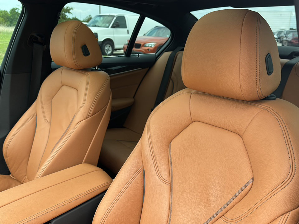 Certified 2023 BMW 530e xDrive w/ Premium Package image 14