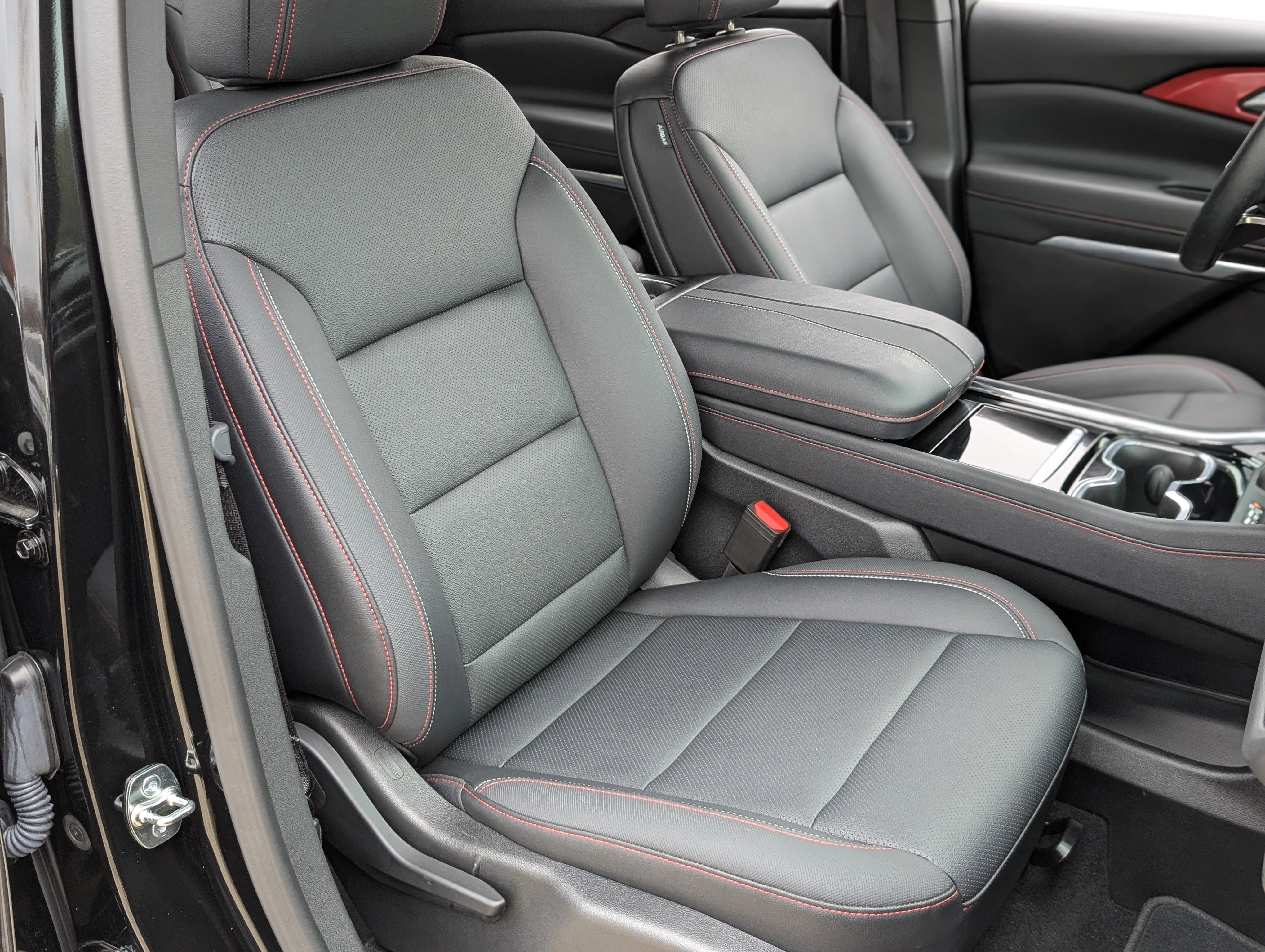 Used 2025 Chevrolet Traverse Z71 w/ Driver Confidence Package image 23