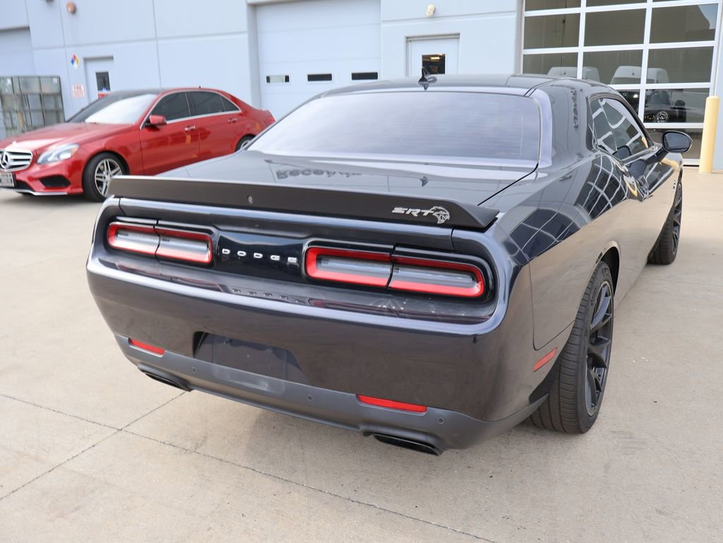 Used 2016 Dodge Challenger SRT Hellcat RWD image 9