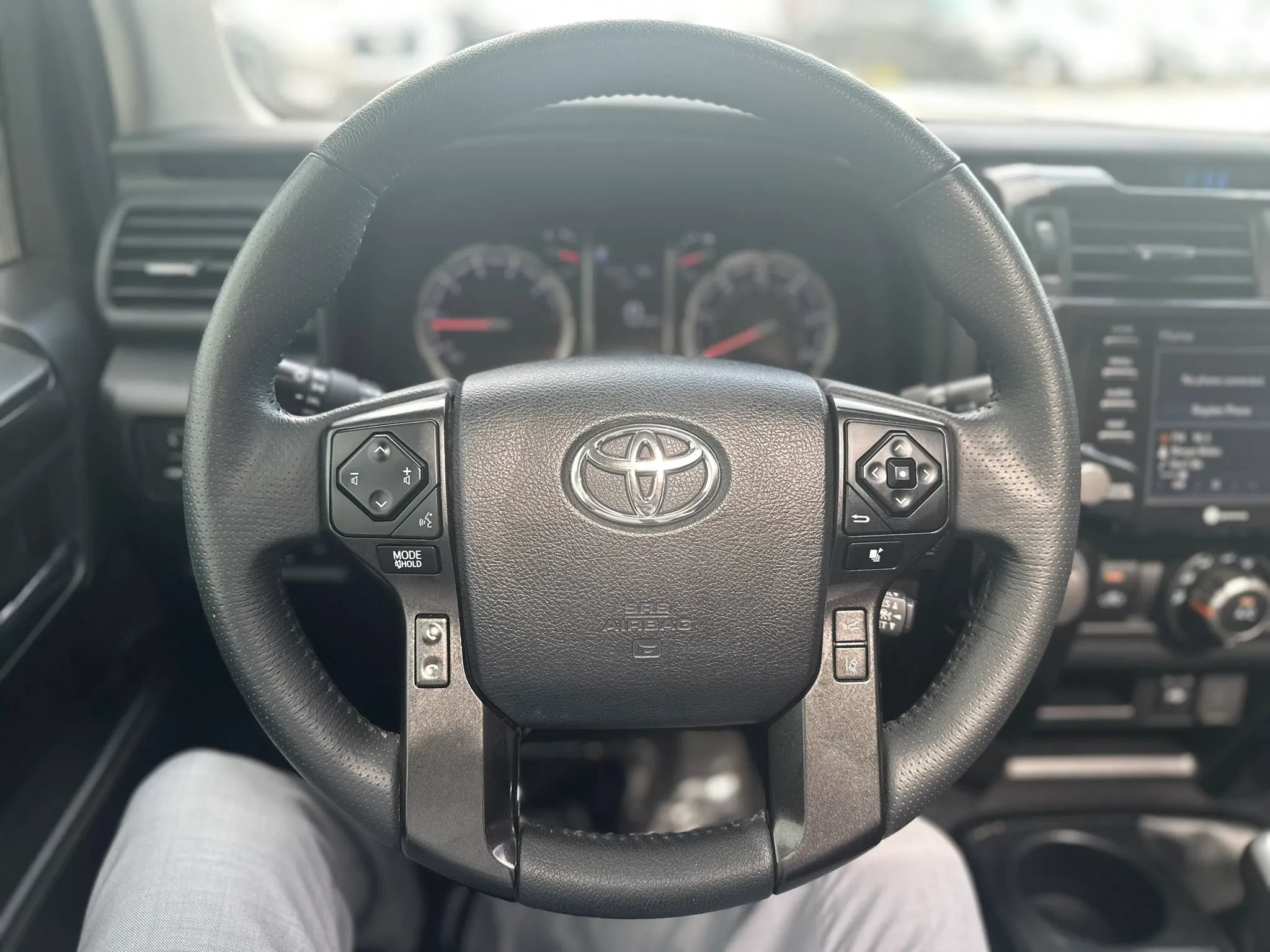 Used 2022 Toyota 4Runner TRD Off-Road Premium AWD/4WD image 16