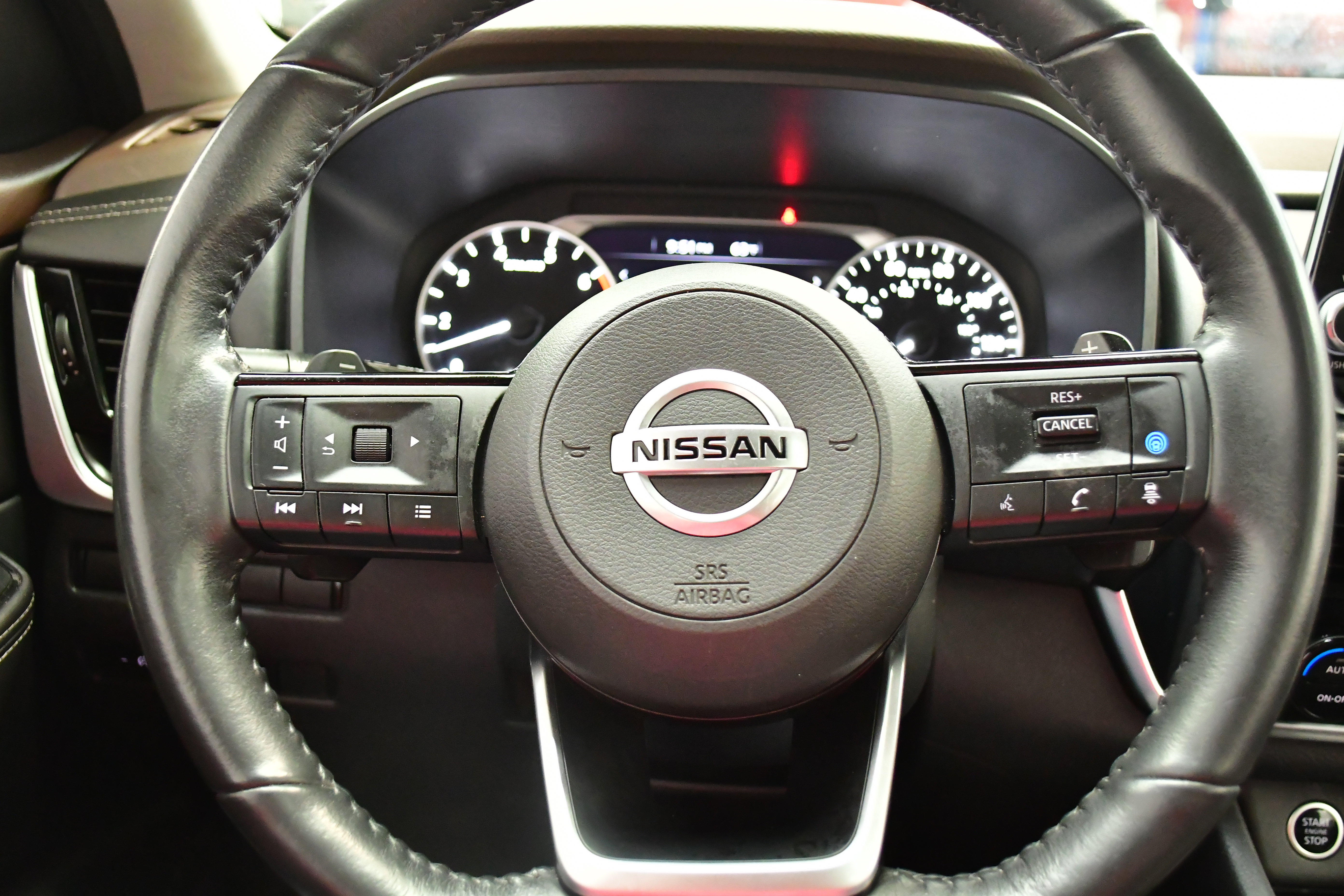 Used 2021 Nissan Rogue SV w/ Premium Package AWD/4WD image 21