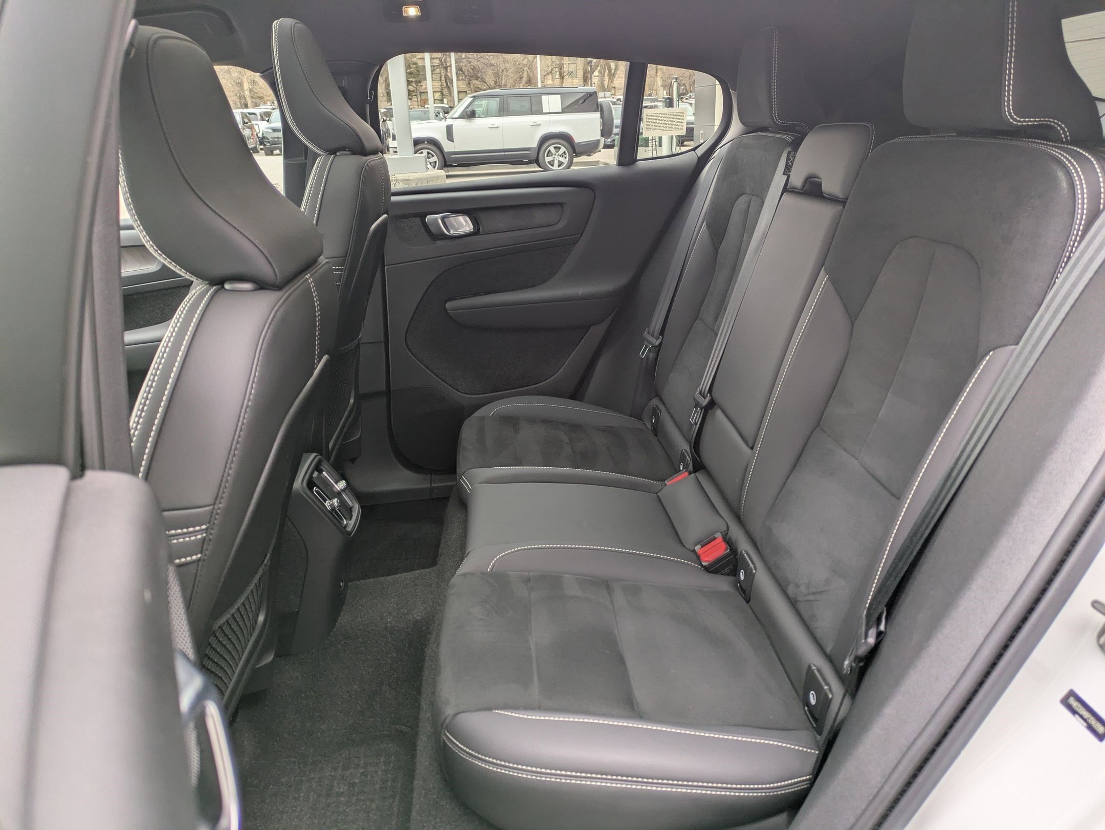 Certified 2023 Volvo C40 P8 Recharge Ultimate image 28