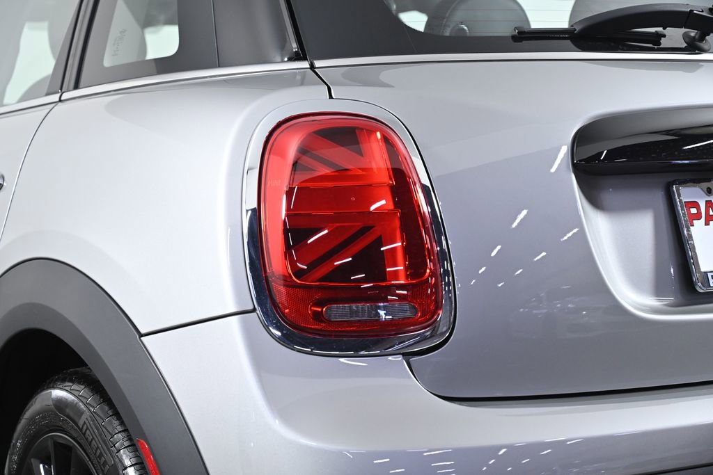 Certified 2023 MINI Cooper 4-Door Hardtop image 7