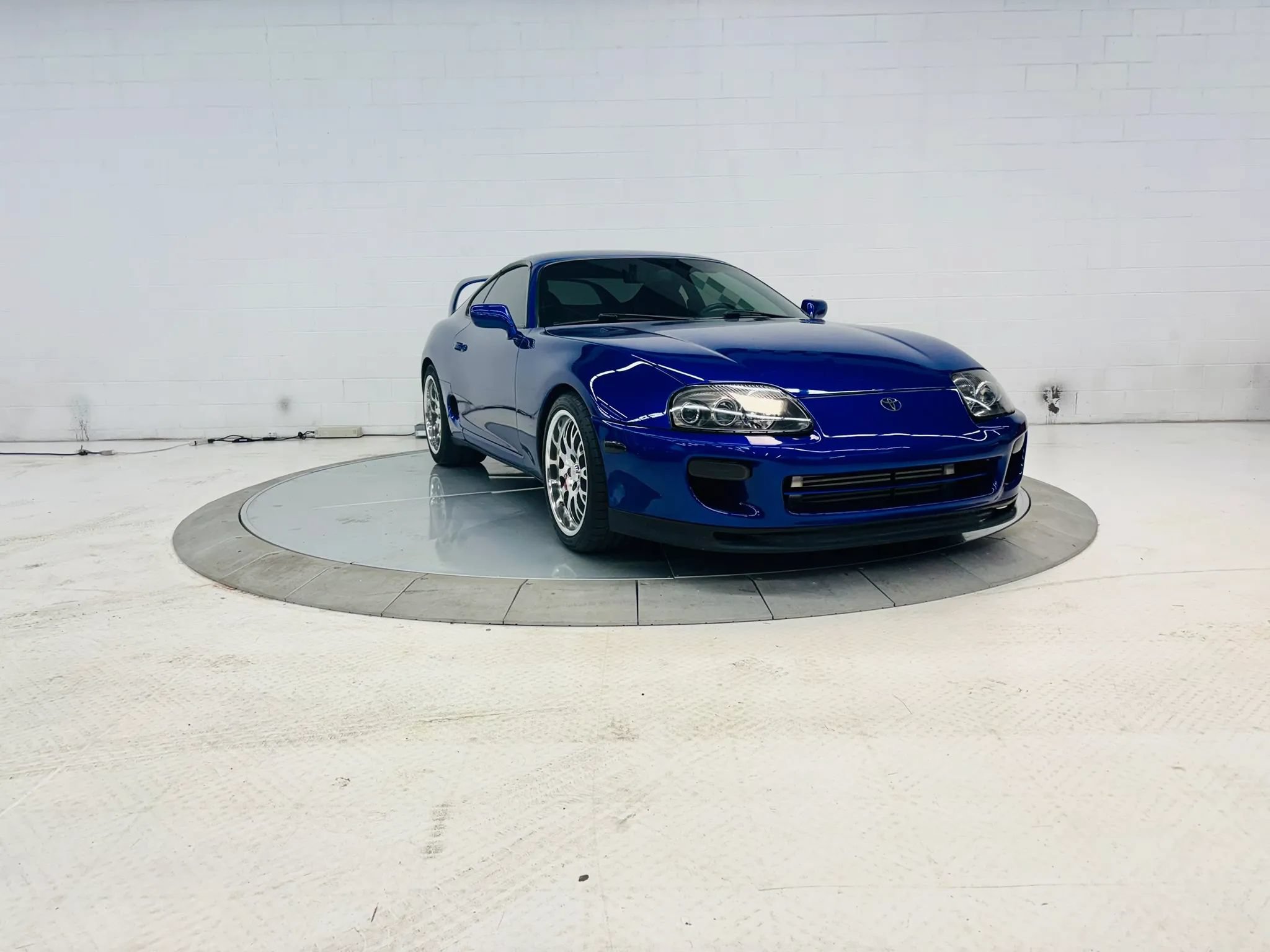 Used 1997 Toyota Supra Turbo RWD image 9