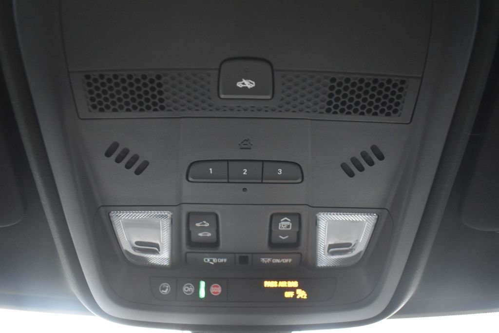 Used 2023 Cadillac XT5 Sportv w/ LPO, Floor Liner Package AWD/4WD image 23