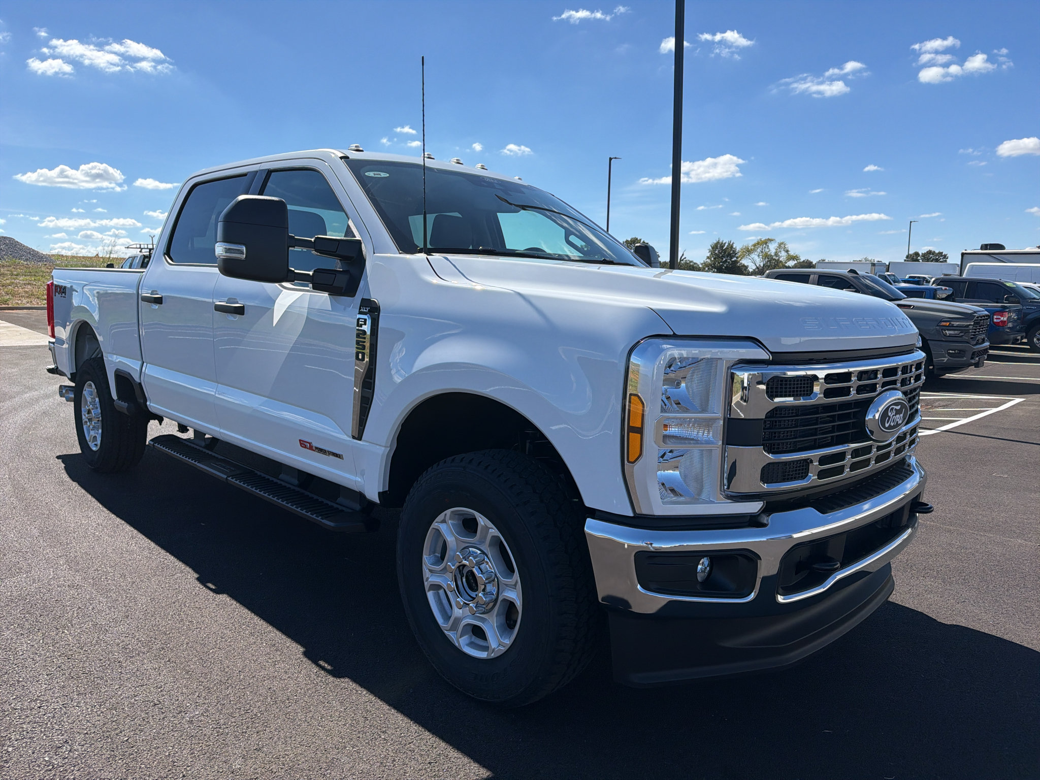 New 2027 Ford F250 XLT AWD/4WD image 3
