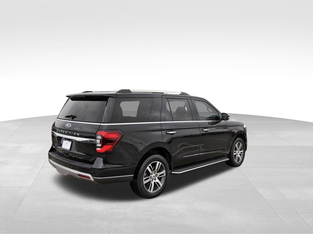 Used 2023 Ford Expedition Limited image 4