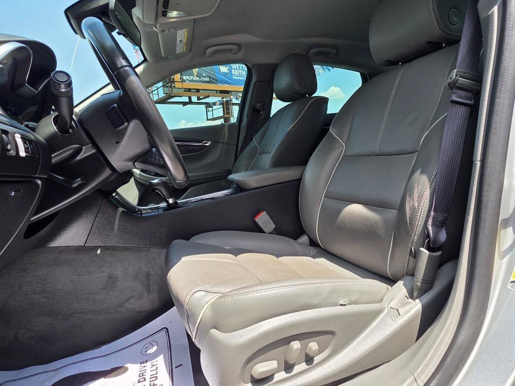 Used 2016 Chevrolet Impala LTZ FWD image 13