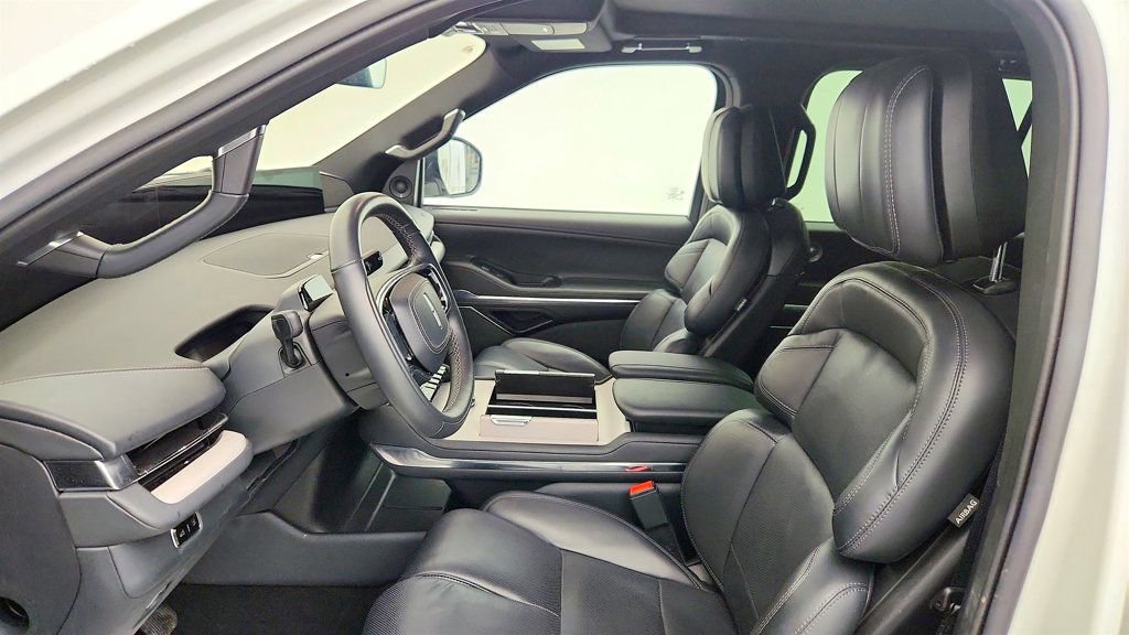 Used 2025 Lincoln Navigator Reserve w/ Jet Appearance Package image 22