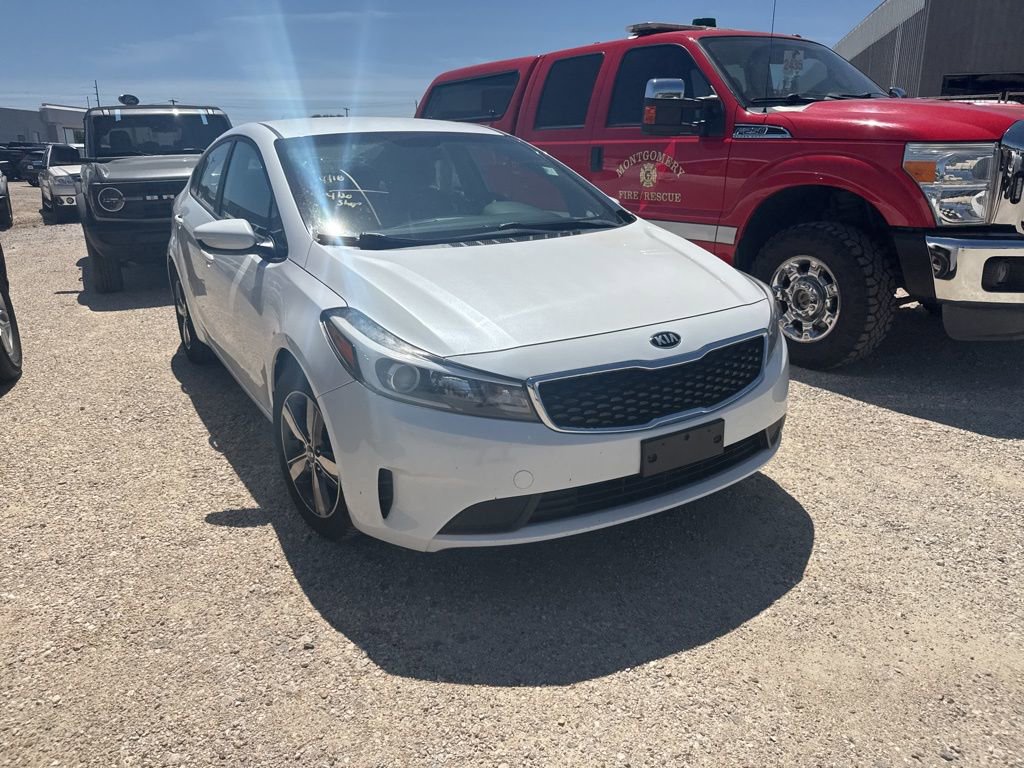 Used 2018 Kia Forte LX w/ LX Popular Package image 2