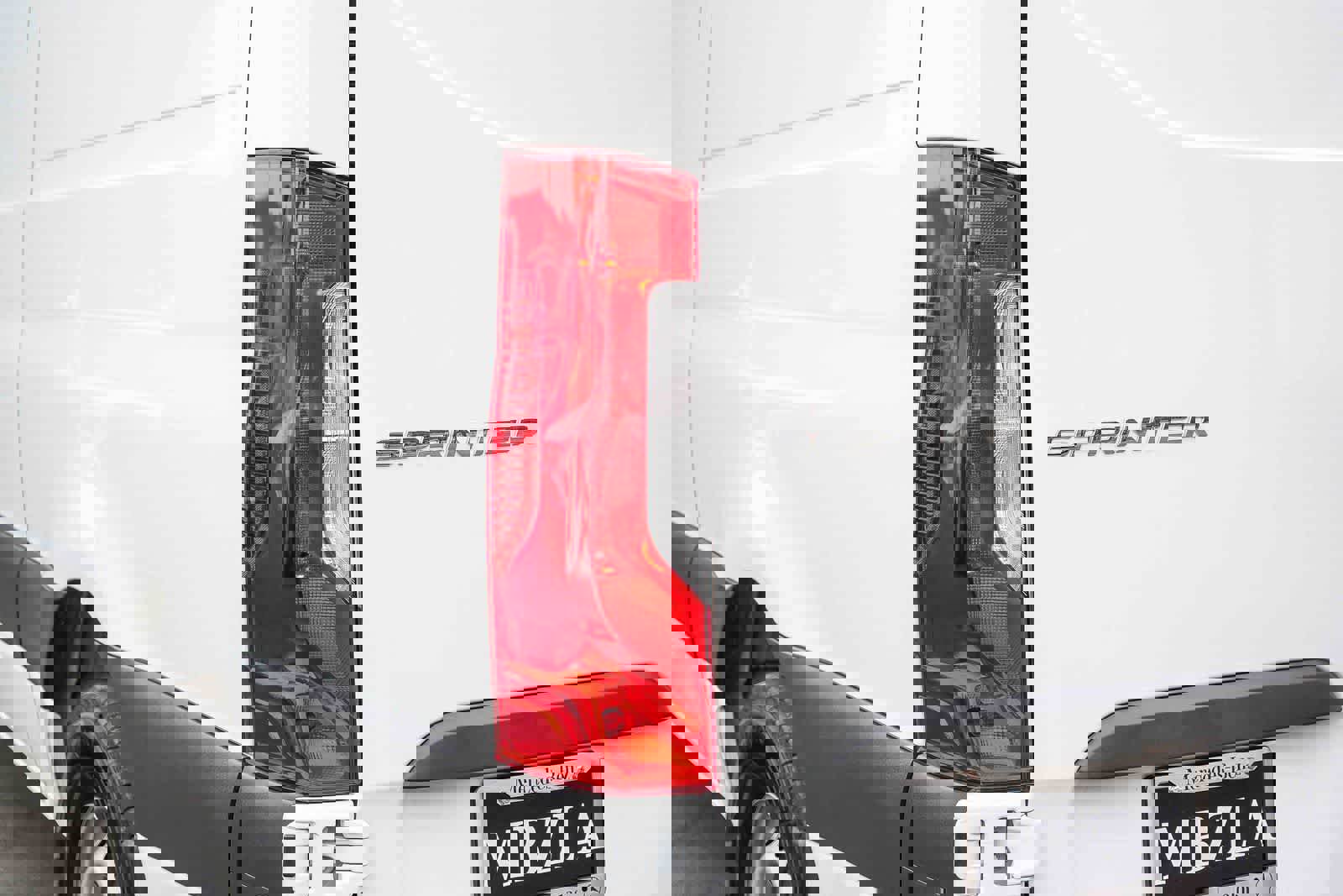 Used 2025 Mercedes-Benz Sprinter 2500 image 10