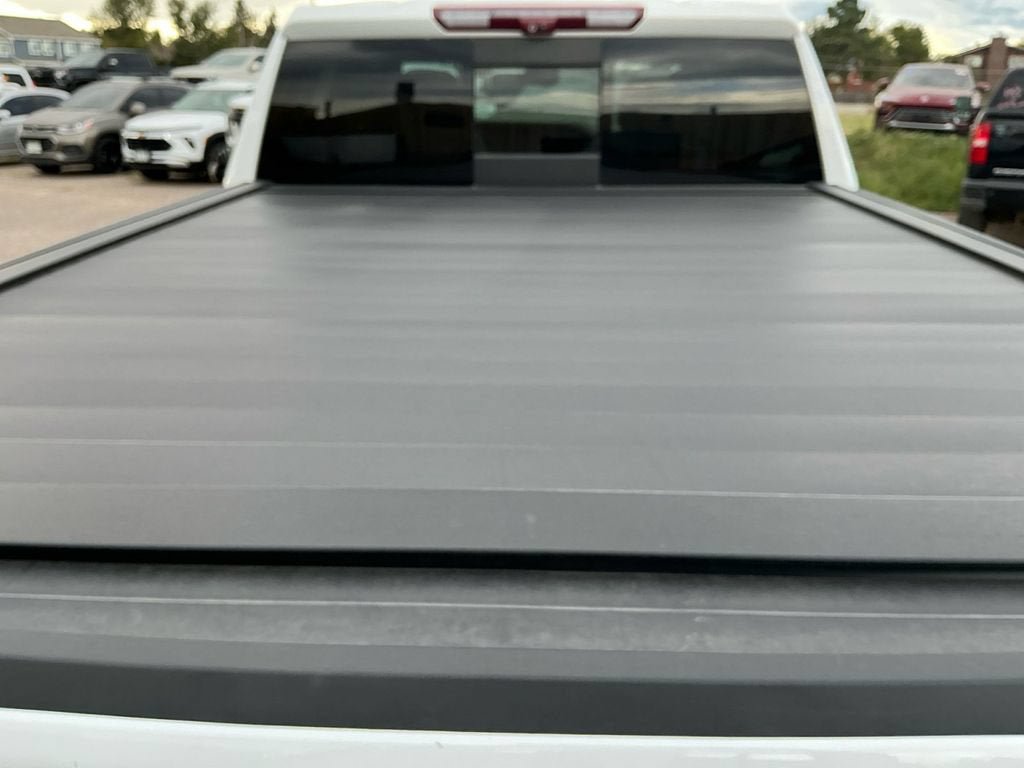 Used 2022 GMC Sierra 1500 AT4 w/ AT4 Premium Package AWD/4WD image 17
