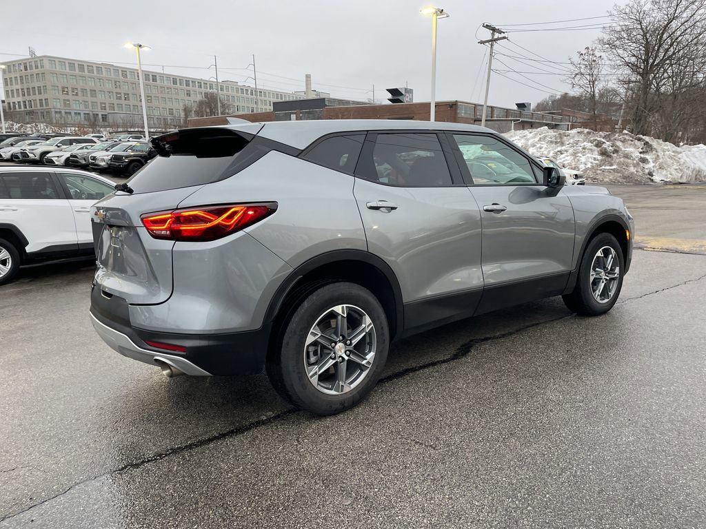 Used 2025 Chevrolet Blazer LT image 8