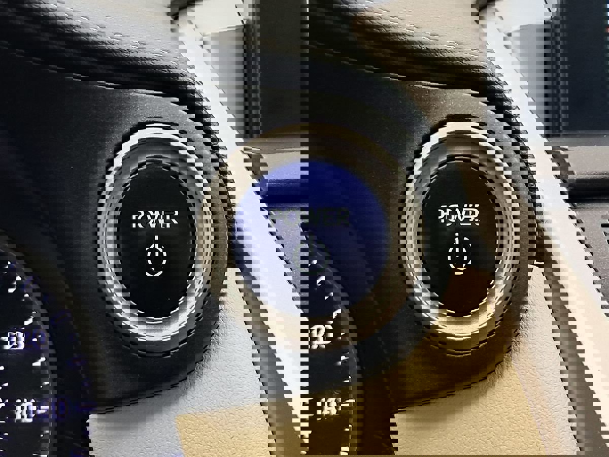 Used 2016 Lexus NX 300h AWD w/ Luxury Package image 34