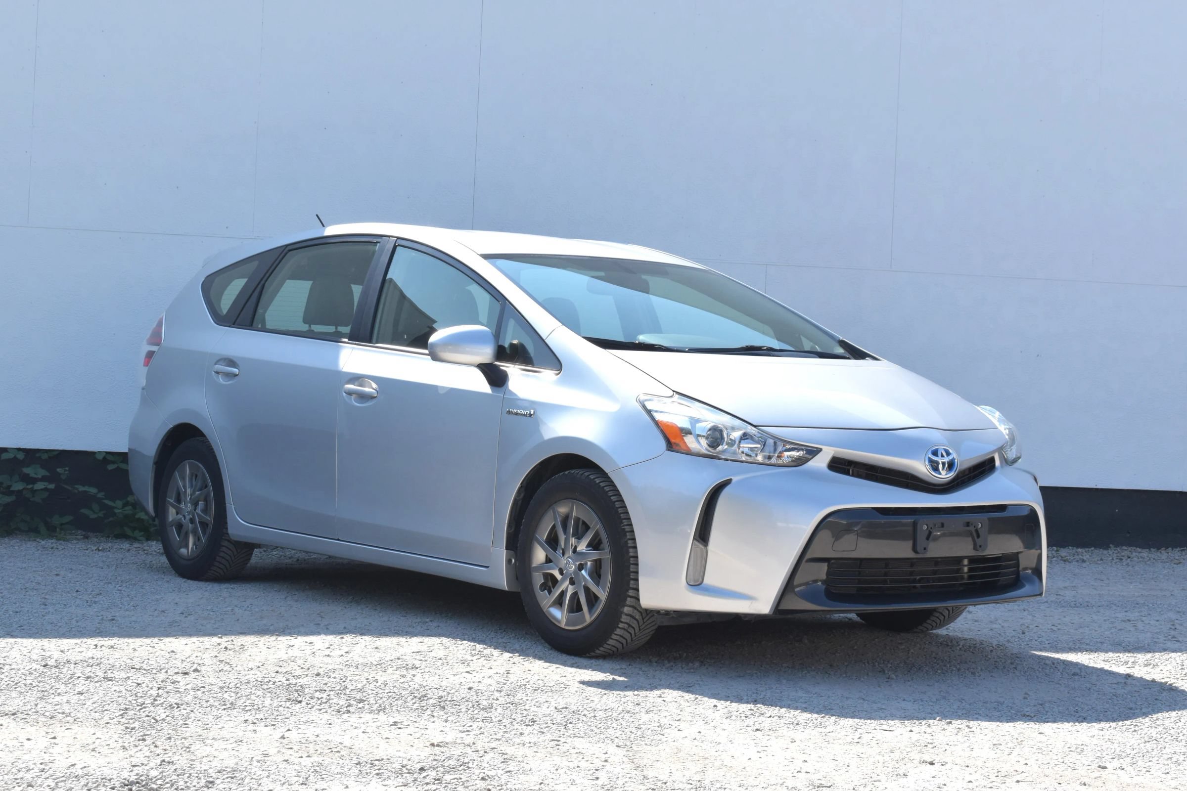 Used 2015 Toyota Prius V Four FWD image 1