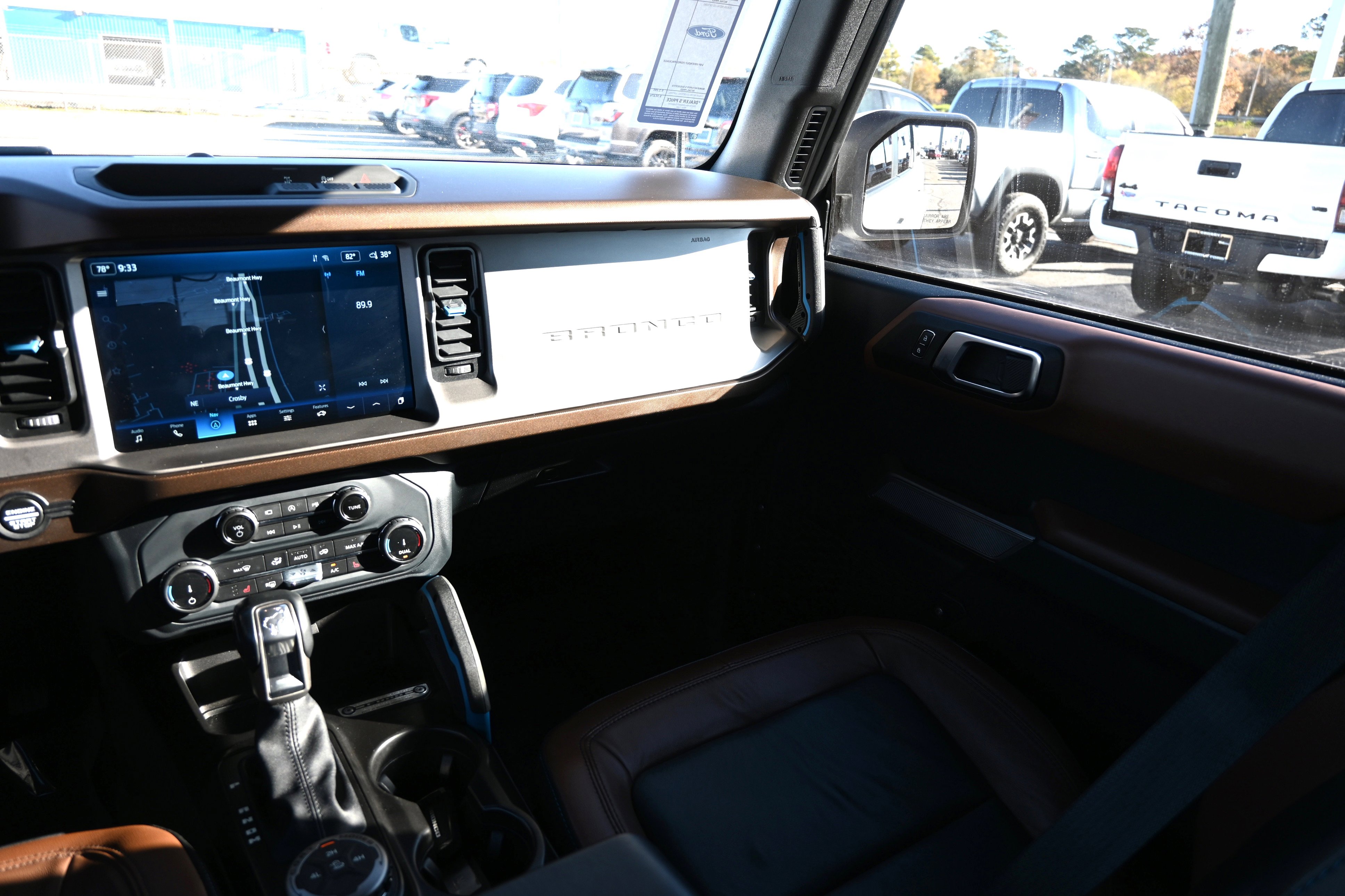 Used 2022 Ford Bronco Outer Banks image 31