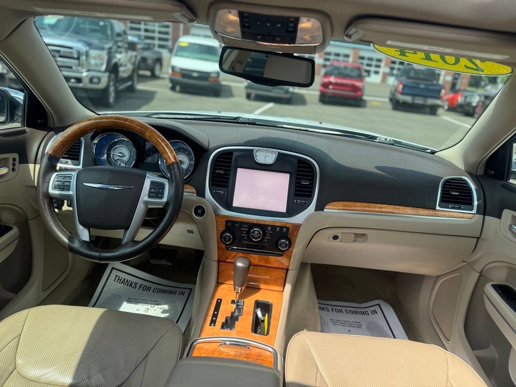 Used 2014 Chrysler 300 C AWD/4WD image 19