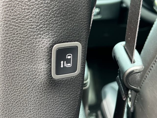 New 2027 Chrysler Pacifica Select AWD/4WD image 37