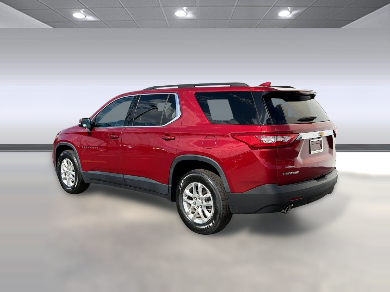 Used 2021 Chevrolet Traverse LT FWD image 3