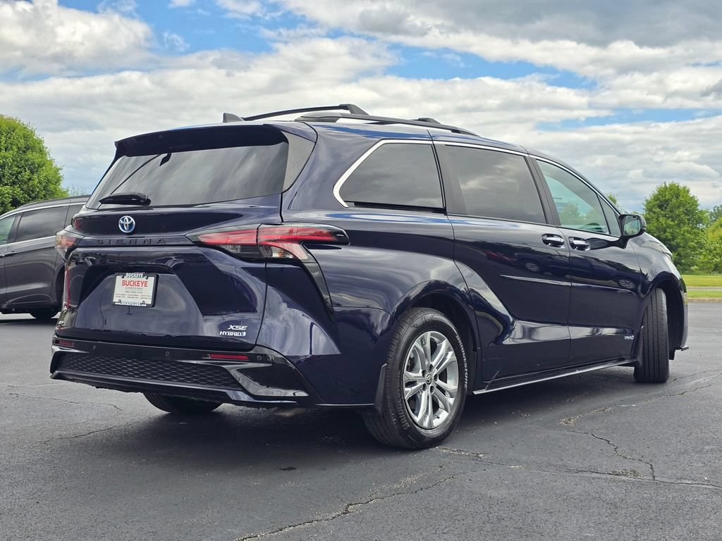 Used 2021 Toyota Sienna XSE w/ XSE Plus Package AWD/4WD image 8